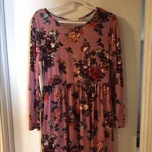Never worn, buttery soft!! Reb and J Floral Dress
